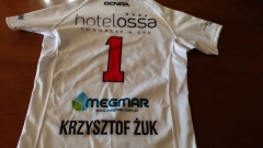 Prezent od Prezydenta Miasta Lublin, p. Krzysztofa Żuka. Koszulka reprezentacji Polski w rugby z autografami zawodników. Rugbyści przekazali te koszulki specjalnie na aukcję PDPZ.