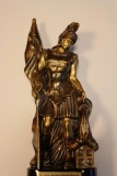 Święty Florian - pamiątkowa statuetka, którą przekazał na aukcję Lubelski Komendant Wojewódzki Państwowej Straży Pożarnej w Lublinie starszy brygadier Zenon Pisiewicz
