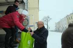 02 12 2023 LUBLIN PL LOKIETKA AL WITOSA AL SPOLDZIELCZOSCI PRACY FELICITY OLMP AKCJA CHARYTATYWNA POMOZ DZIECIOM PRZETRWAC ZIME ZBIORKA DAROW FOT MACIEJ KACZANOWSKI / URZAD MIASTA LUBLIN