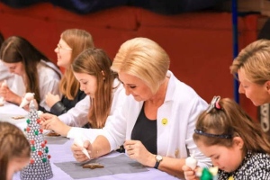 Małżonka Prezydenta Rzeczpospolitej Polskiej Agata Kornhauser-Duda w Czersku